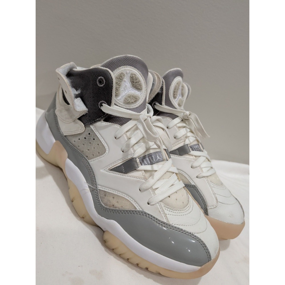 Nike Jordan Jumpman Two Trey Medium Grey/White DR9631-002 Women Shoes Sz 10